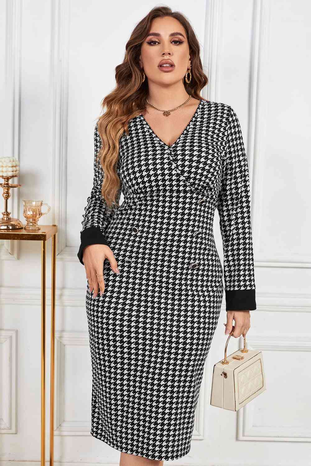Plus Size Hound's-tooth V-Neck Midi Dress