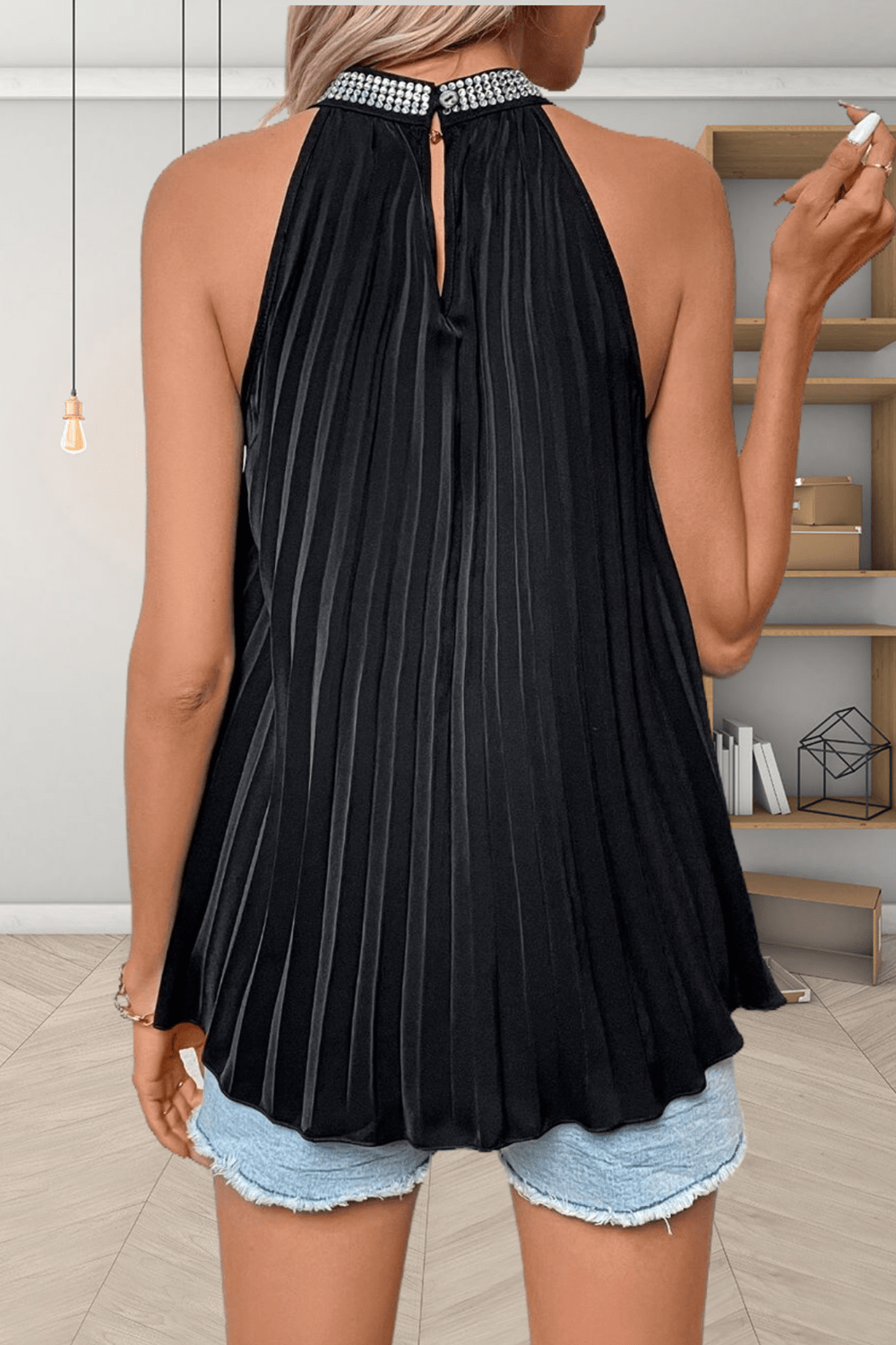 Halter Neck Pleated Tank Top - Whiicka
