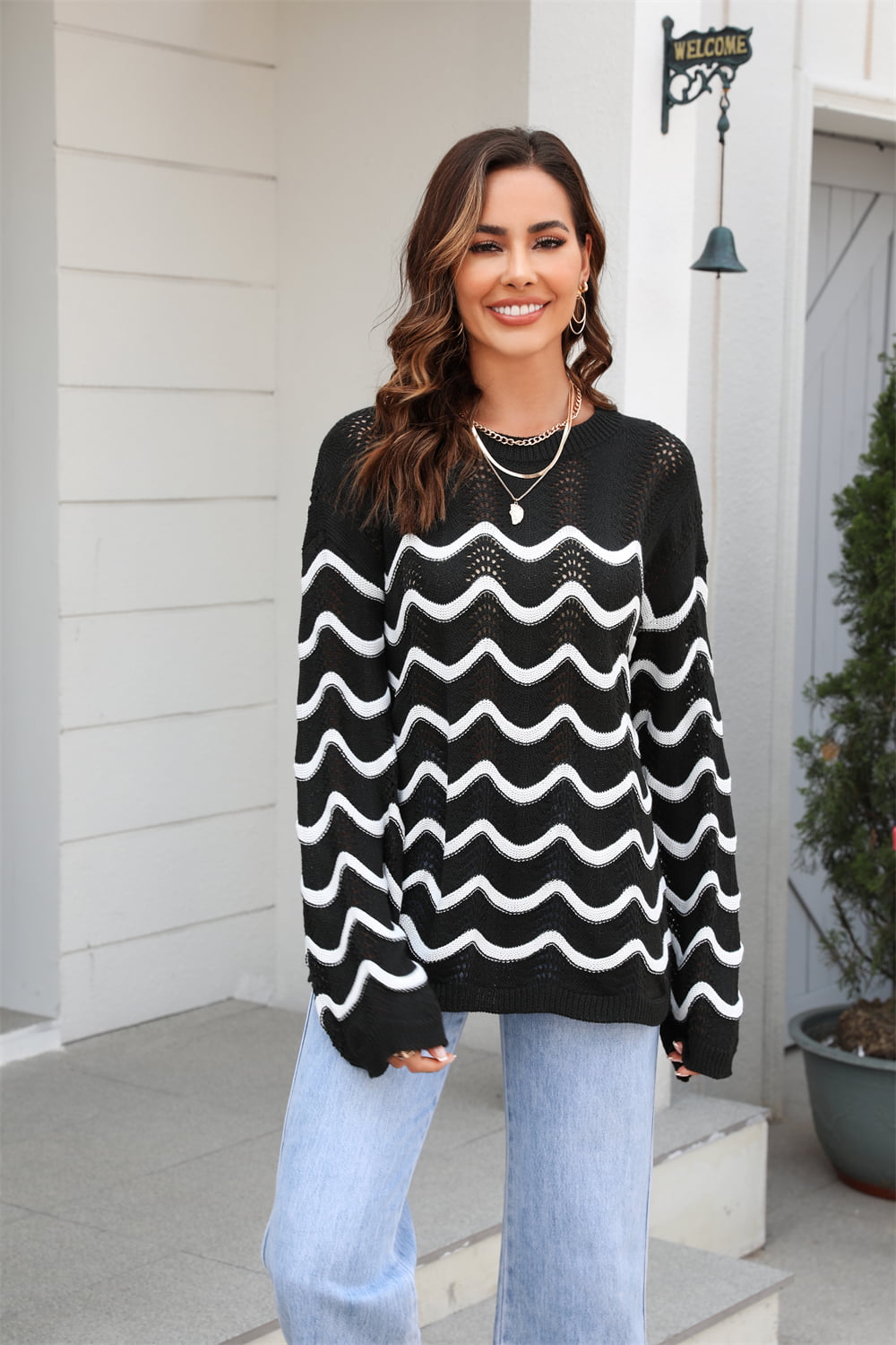 Wave Pattern Round Neck Sweater - Whiicka